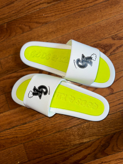 GK AURA Modular Slides